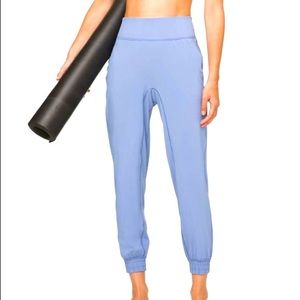 Lululemon Sun Setter Jogger 28 length size 6